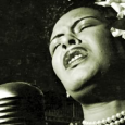 Billie Holiday laisse un héritage musical intense : elle a une voix unique, pas forcément la plus puissante, mais sûrement la plus électrisante et émouvante